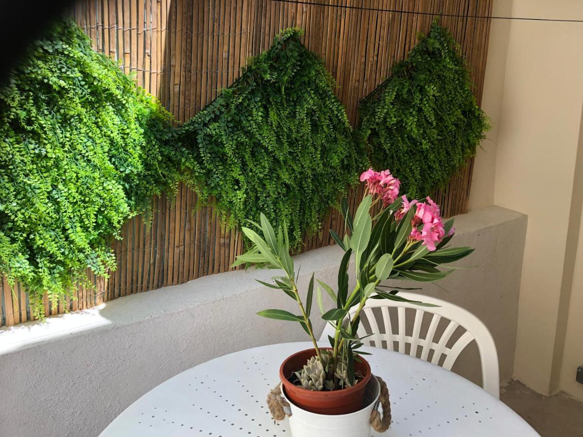 Appartement De Charme Avignon Centre Historique Terrasse Et Balcon Place Pie ภายนอก รูปภาพ